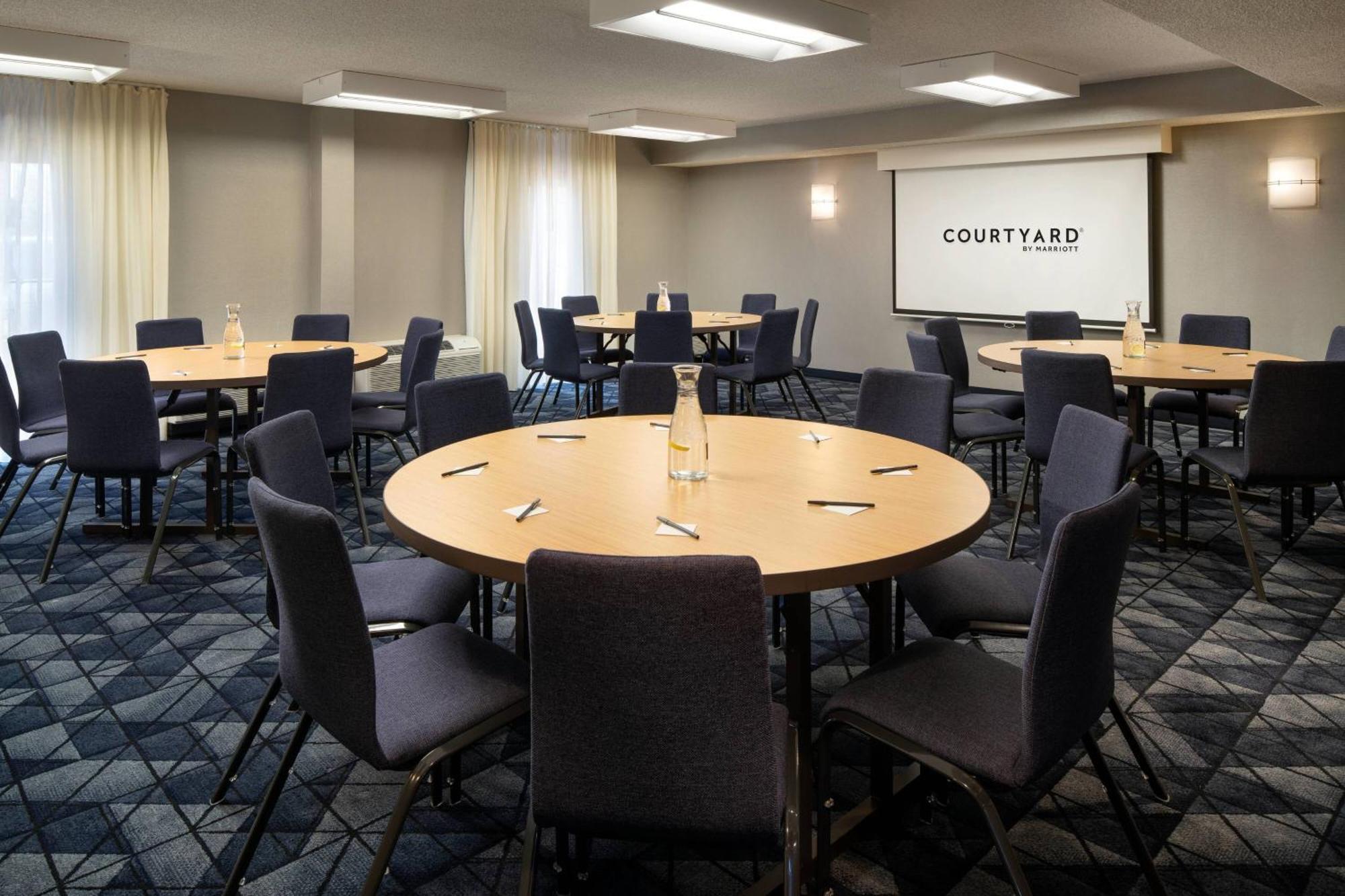 Courtyard By Marriott Bakersfield Hotel Kültér fotó